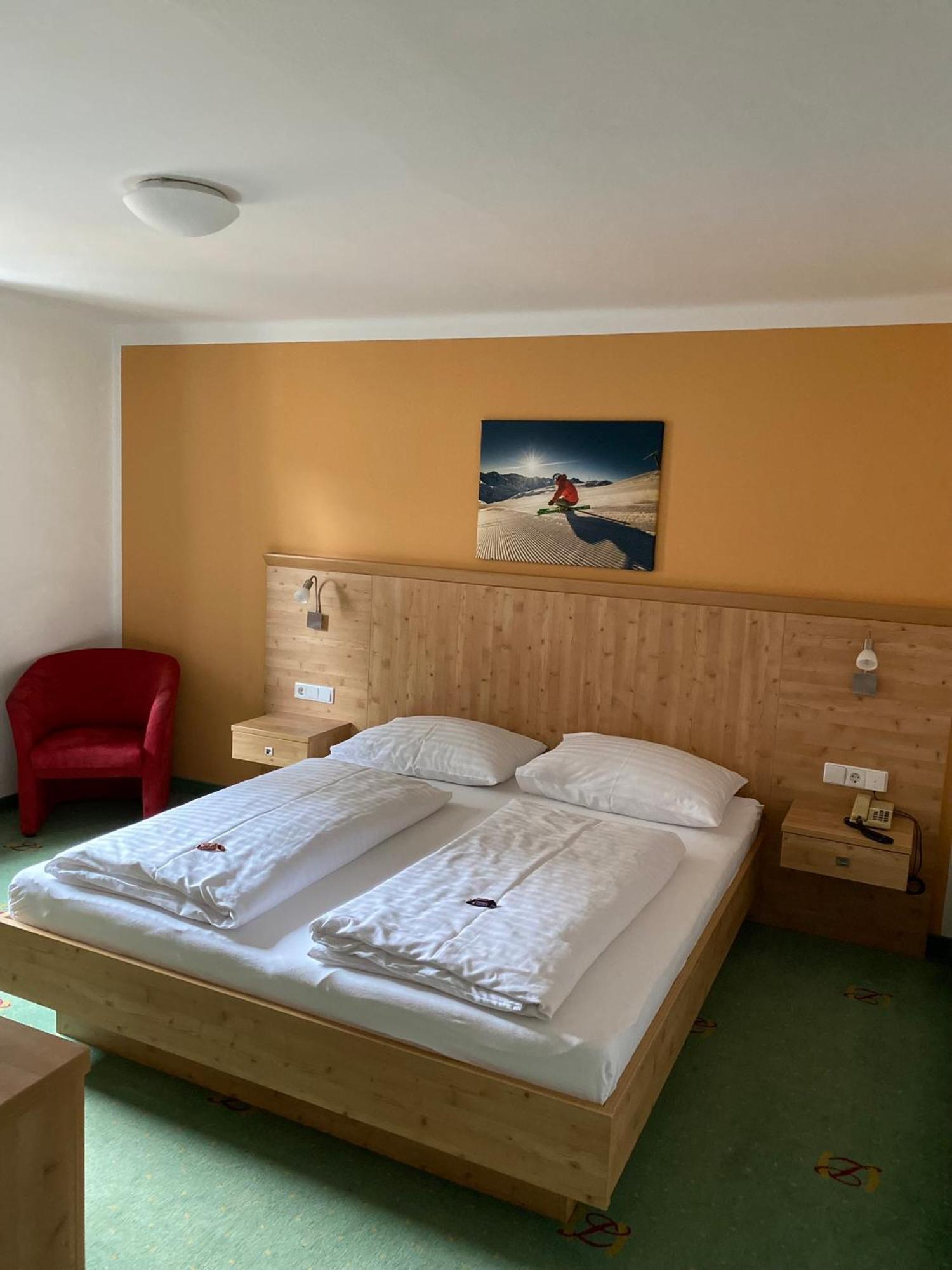 Hotel Gruenwaldkopf Обертауэрн Экстерьер фото